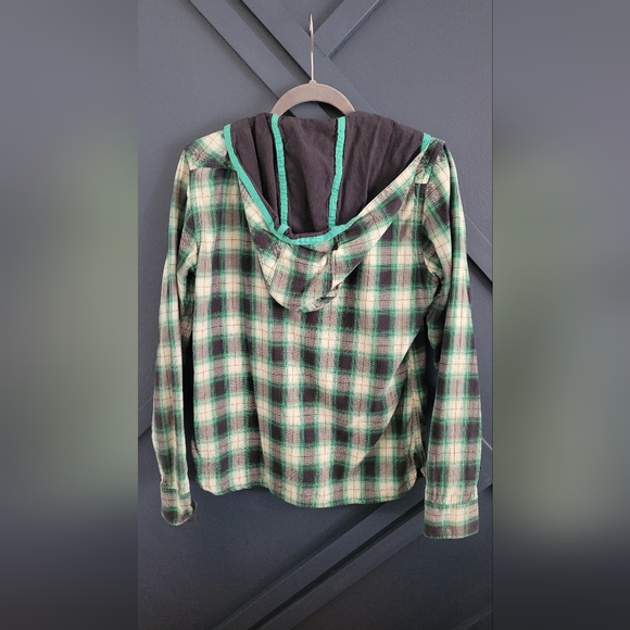 Horny Toad Black and Green Zipup - Picture 2 of 4